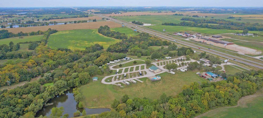 Comprehensive amenities & excellent reputation
