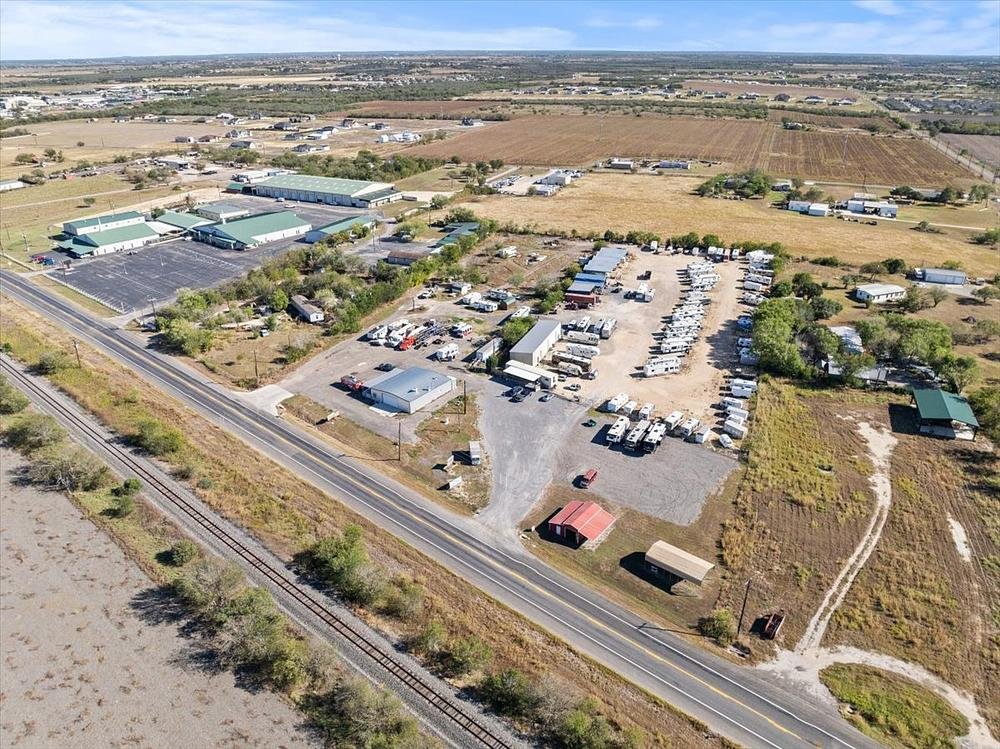 Potential RV Park or storage facilities...Prime 7-Acre Investment Opportunity